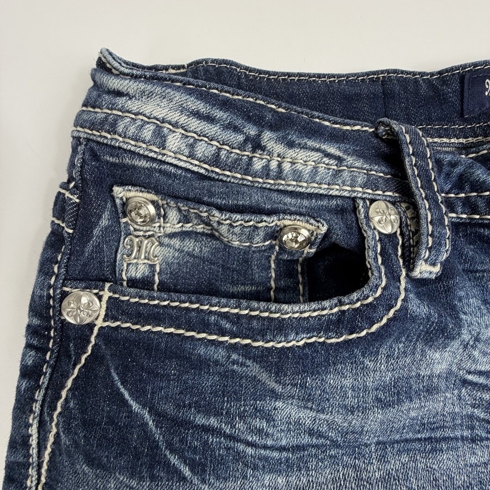 Miss Me Longhorn Embroidered Denim Shorts Women's Size 31 Mid Rise Western Boho - Picture 3 of 10